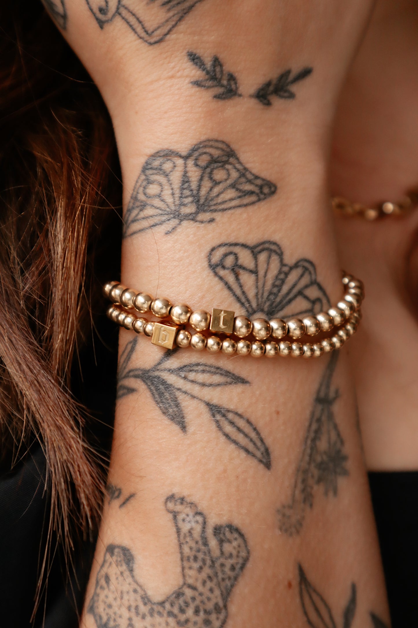 Daphne Old English Custom Stacker