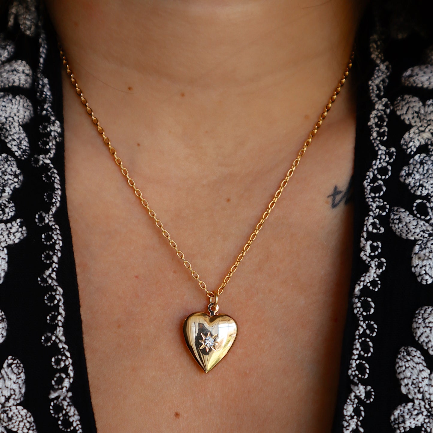 The Bud Locket