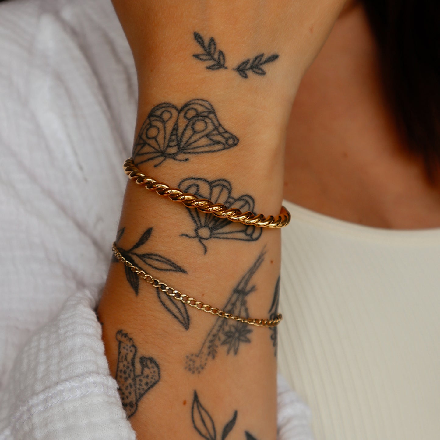 The Mayla Jumbo Twist Bangle