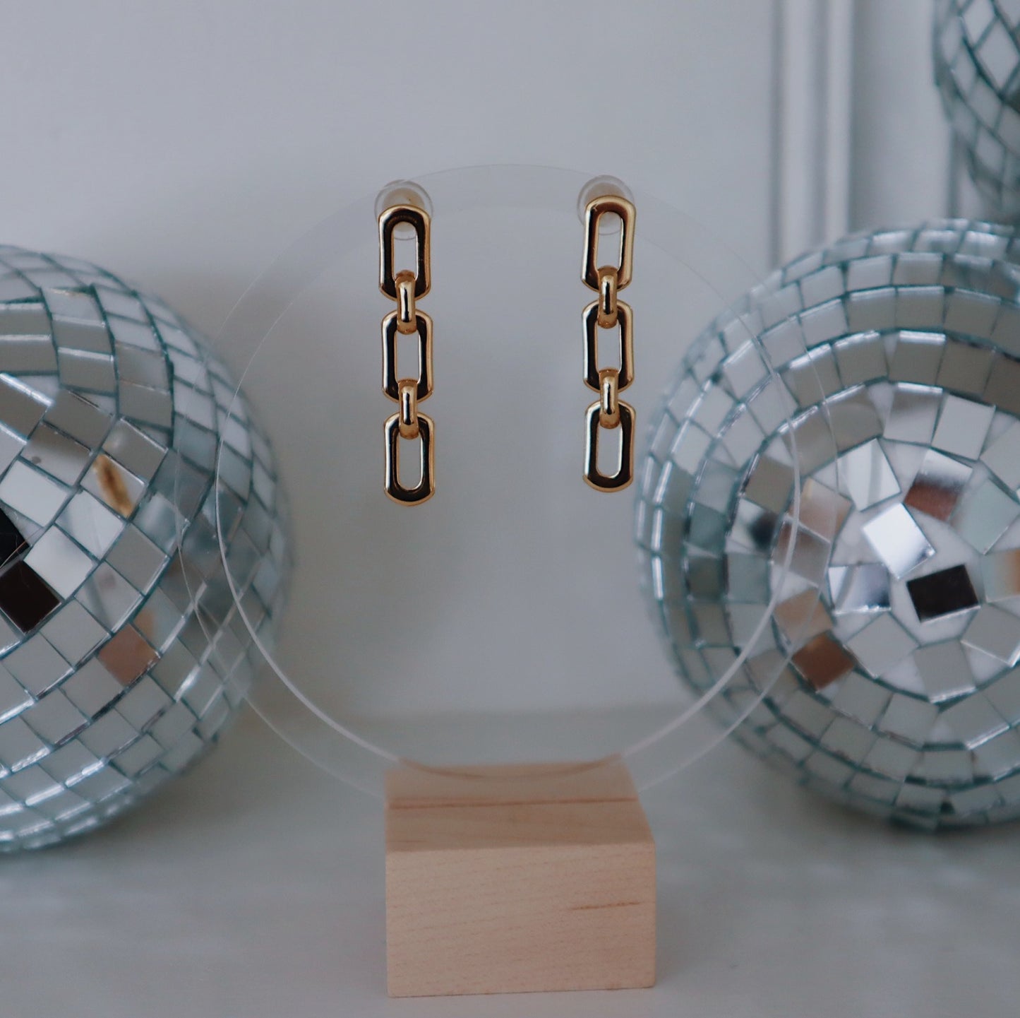 The Ariana Link Earring