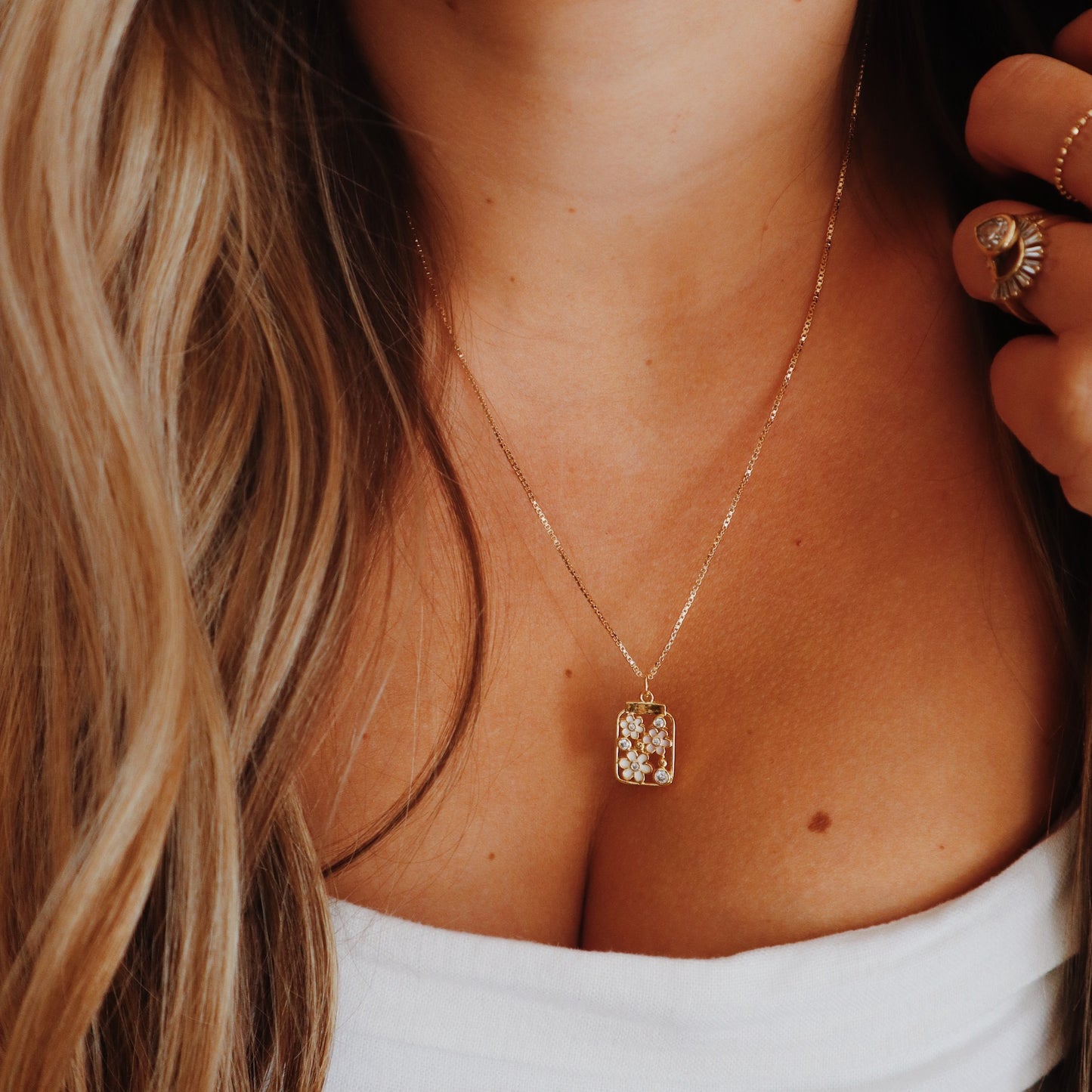 The Cleo Necklace