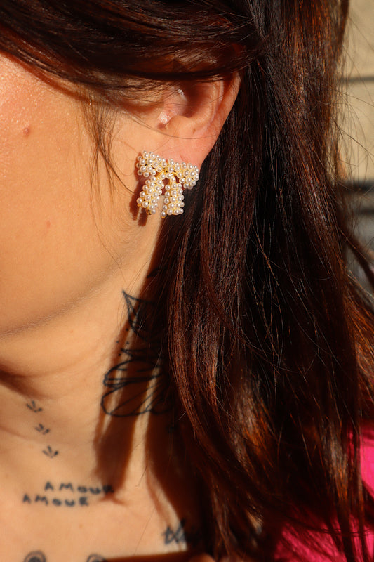 Coco Pearl Bow Stud
