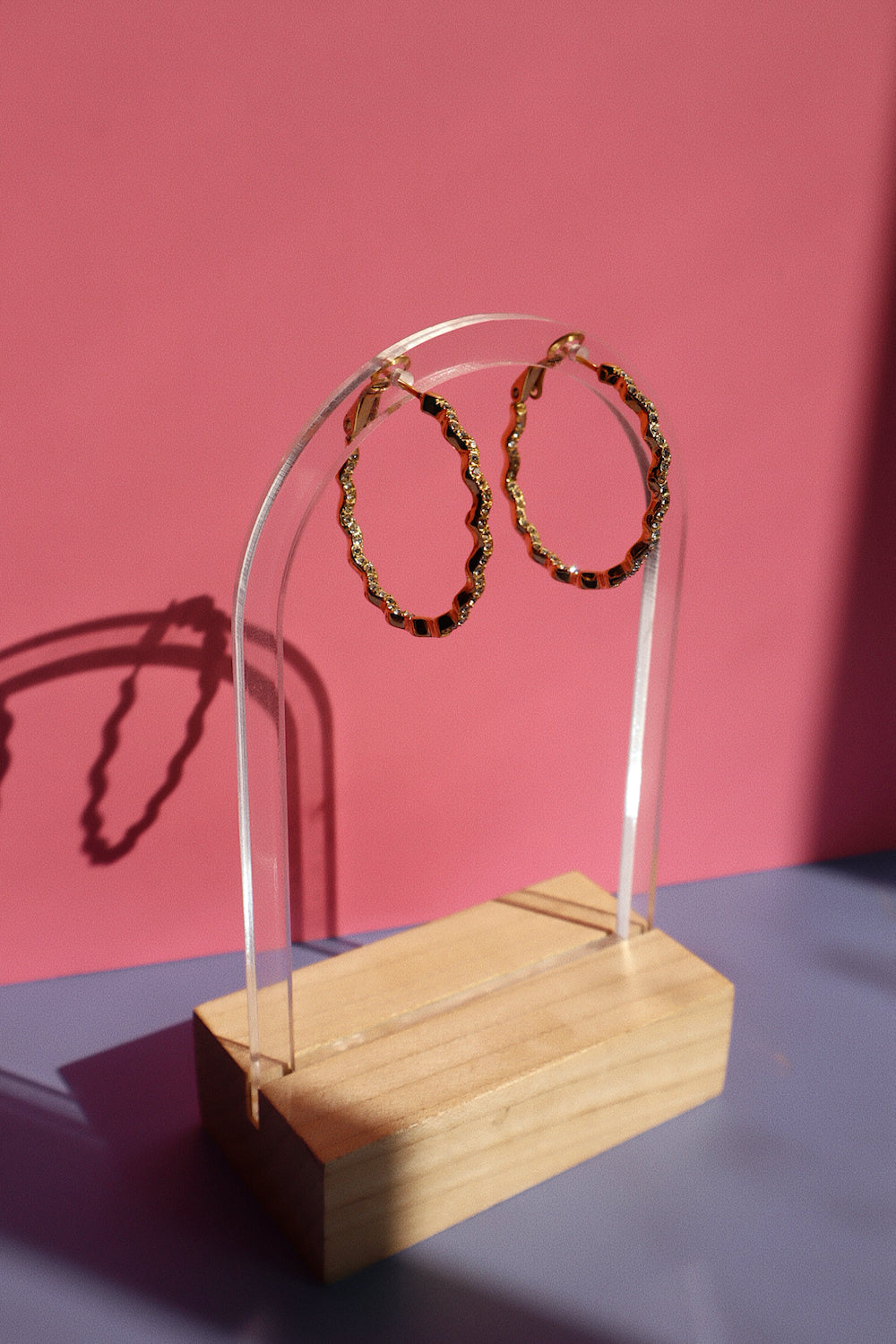 Greta Wavy Hoop
