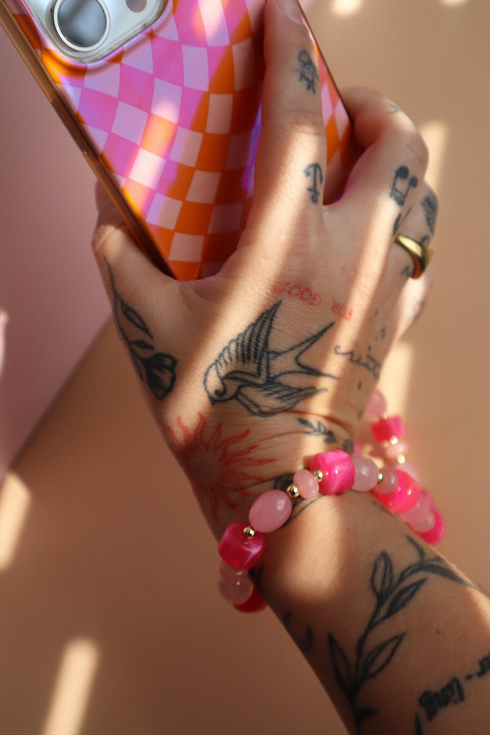 Benny Phone Charm- Hot Pink