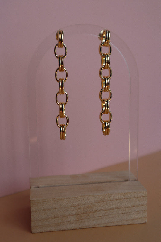 Link Dangle Earring