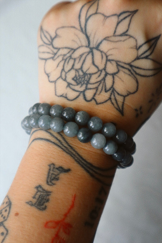 Concrete Faceted Agate