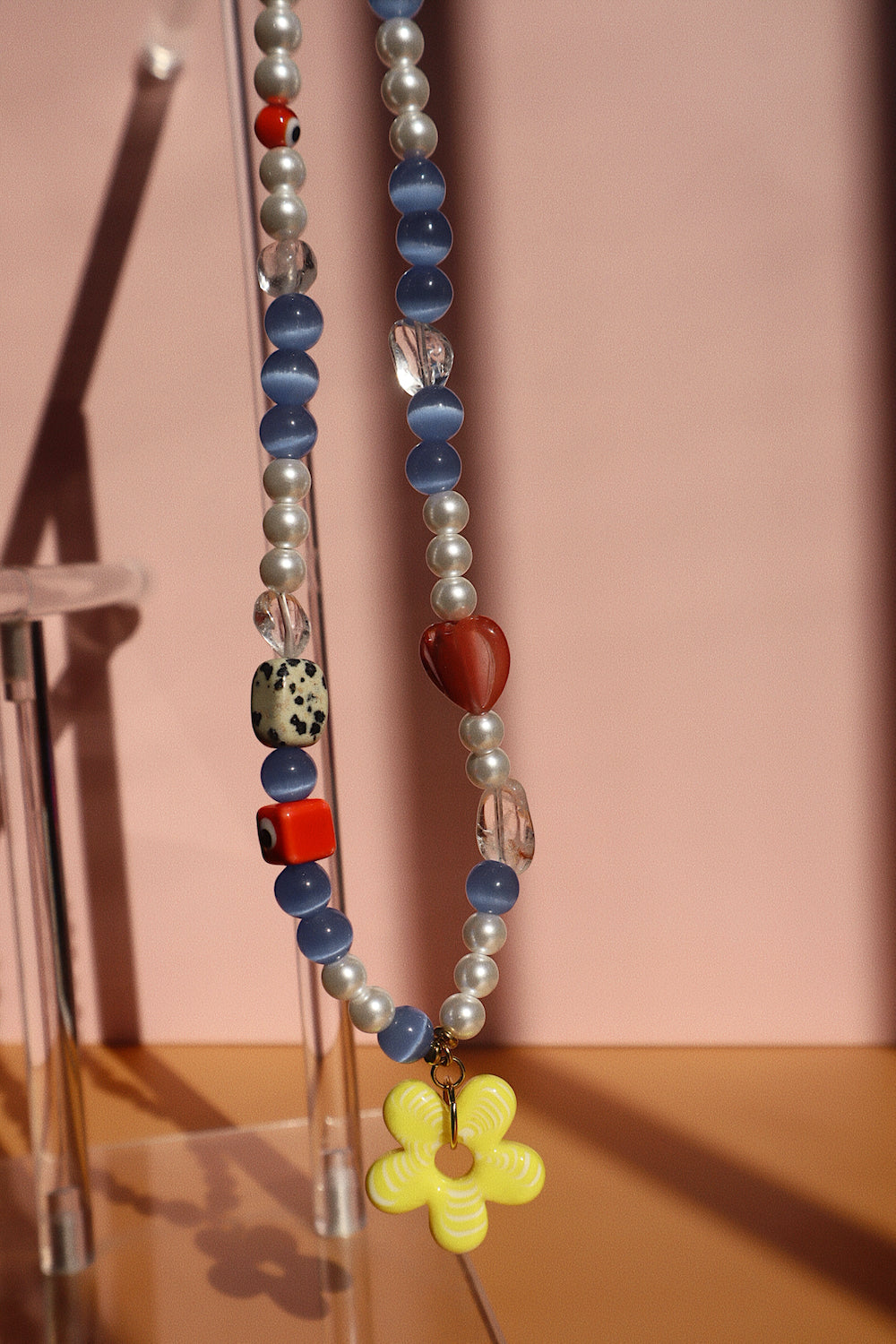 Retro Daisy Gemstone Necklace