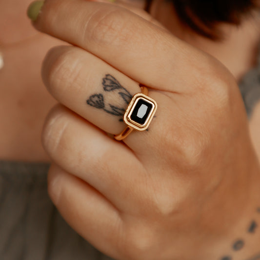 The Ivy Ring- Onyx