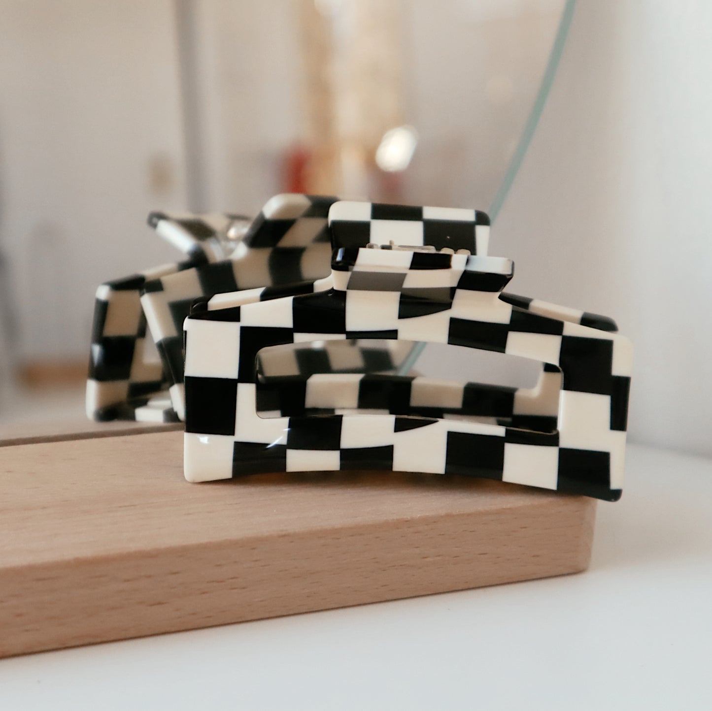 Black Checkered Claw Clip